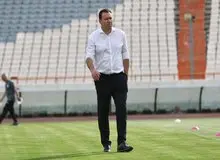 نایب رئیس فدارسیون فوتبال؛ سرمربی تیم ملی چون پولش را نگرفته به ایران نمی‌آید