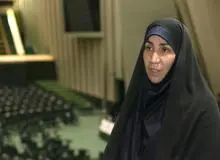 چنارانی: به دلیل مشکلات اقتصادی از ملت ایران عذرخواهی می‌کنم/ ایران خیانت زده است/ روز به روز بازار بدتر می شود