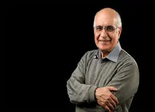 واکنش هوشنگ مرادی کرمانی به تغییر متن کتابش توسط آموزش و پرورش/ مجید در هیچ‌کدام از داستان‌ها نماز خوان نبوده است/ در داستان دست می‌برند و می‌خواهند بچه‌ها را نمازخوان کنند 