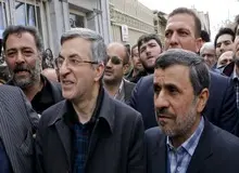 مشایی وکلایش را هم از حضور در دادگاه منع کرد
