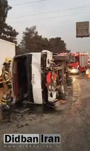 واژگونی مینی بوس در تهران حادثه ساز شد/ آمار مصدومان
