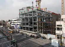  بنیاد مستضعفان بدون پروانه پلاسکو را بالا برد !/ معاون شهرسازی شهرداری تهران: بنیاد مستضعفان نه حاضر است پروانه ایمنی بگیرد و نه حاضر است پارکینگ بسازد/  شهرداری تهران: کاری نمیتوانیم بکنیم!