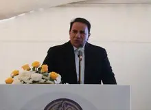 مهدی جهانگیری در آیین کلنگ‌زنی نیروگاه ۴۲۰ مگاواتی سیرجان: ایران می‌تواند الگوی توسعه باشد / گروه مالی گردشگری به دنبال اشتغال ۱۰۰هزار نفری است