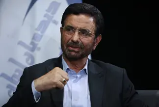  عضو کمیسیون امنیت ملی: اکنون در آتش‌بس نیستیم، بلکه در مرحله توقف جنگ قرار داریم/ ترامپ وارد جنگ با ایران شد، چون می‌خواست نتانیاهو را نجات دهد/بهتر بود به این زودی زیر بار توقف جنگ نمی‌رفتیم/  وقتی اعتمادی به آمریکا نداریم، چطور پای میز مذاکره بنشینیم