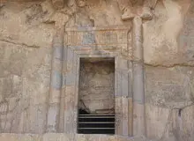 ریزش بخشی از آرامگاه اردشیر هخامنشی 