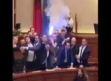 درگیری و هرج و مرج در پارلمان آلبانی + فیلم