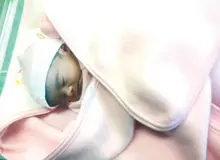 یک جنین در ایران پس از 14 سال فریز شدن به دنیا آمد / دیروز نوزاد دختری به دنیا آمد که در دوره جنینی، ١٤‌سال فریز شده بود؛ مادر ٤٢ ساله و پدر ٤٧ ساله است+عکس 