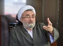 آیا صداوسیما با پخش مطالب سطحی بعضی مداحان تکراری می خواهد هدف نهضت عاشورا را به نسل جوان بفهماند؟ / چرا عزاداری‌ها و سخنرانی های پرمحتوا اصولاً به صداوسیما راه ندارند؟