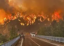 سواحل مدیترانه‌ایِ ترکیه در محاصره آتش