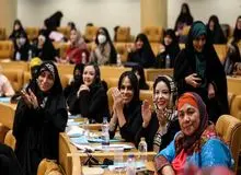 حاشیه های همایش "میهمانان گمنام" ولی پرهزینه/ از مهمانی که در حاشیه همایش «یه قل و دوقل » بازی کرده تا زن رئیس جمهوری که از کشورش فرار کرده