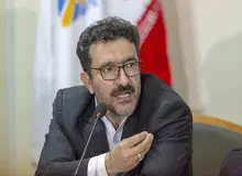 عضو کمیسیون برنامه و بودجه: مردم پول‌های خود را از بانک‌ها بیرون آورده‌اند