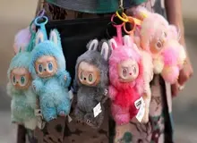 لبوبو؛ عروسکی که ۸۰۰ میلیارد از جیب ایرانی‌ها برد