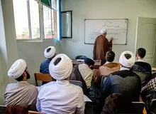 حوزه علمیه دارالحکمه: اگر از جلیلی حمایت کنید فیلترشکن رایگان جایزه می‌گیرید +عکس