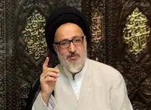 امام جمعه موقت شیراز: نعمت بزرگ انقلاب اسلامی را باید قدر بدانیم/ عده‌ای با چهره زننده وارد خیابان‌ می‌شوند