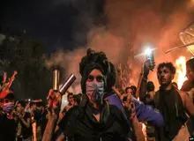 
اعتراضات دیشب در عراق؛‌ ۱۸ کشته در حمله مأموران نقاب‌دار به معترضان در کربلا‎