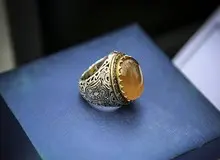 کشف انگشتر اهدایی رهبری در خانه سارق / بد شانسی دزد معروفی که از مسئولان کشور را  سرقت کرده بود!+تصاویر