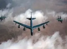 اسکورت بمب افکن بی‌۵۲ آمریکا توسط  دو فروند جنگنده اف ۱۵ اسرائیل در  راه خلیج فارس