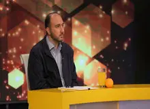 سایت محسن رضایی:عوض کنید مدیر بی تجربه شبکه۳  را با این رسوایی قماربازی اش