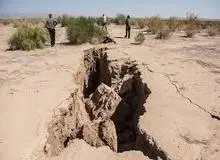 فرو نشست زمین در دشت ورامین / به نفس افتادن تالاب "بند علی خان"