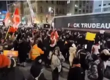جشن و شادمانی مردم کانادا از استعفای ترودو+فیلم