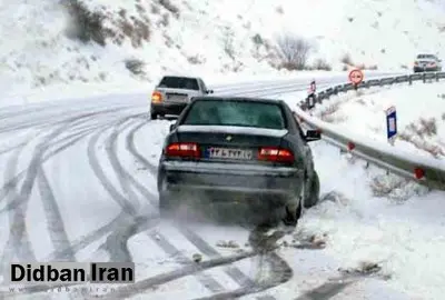 برف و باران در جاده‌های شمالی/ ممانعت از ورود خودروها بدون زنجیر چرخ و امکانات به جاده‌ها