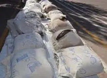 دستگیری یک تیم توزیع مواد مخدر در نوار مرزی جنوب غرب کشور / حشیش و مقادیری سلاح گرم کشف شد