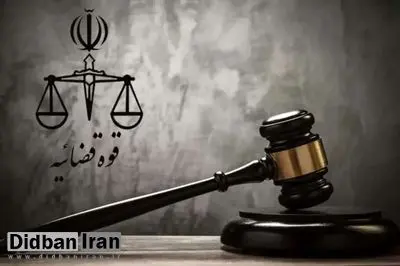 دادگستری اراک: سارقی تحت عنوان مأمور اداره آب، وارد یک خانه شده و اقدام به سرقت ۹ حلقه النگو از یک زن با توسل به اسید پاشی، زور و ضرب و جرح کرده/ متهم مجموعاً به ۴۰ سال حبس و ۷۴ ضربه شلاق محکوم شده