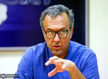 توصیه های فرزند دکتر شریعتی به مسئولان پس از شیوع کرونا ؛ زندانیان را آزاد و به حصر پایان دهید/ احسان شریعتی: در دوران پسا کرونا تغییرات بسیار بزرگی در جهان به وجود خواهد آمد/ در ایران شاهد تحولات اعتقادی خواهیم بود