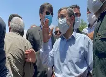 انتقاد تند سایت اصولگرا از کنار هم قرار گرفتن تصویر احمدی نژاد و سردار سلیمانی/ عکس