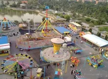 سقوط دو کودک از ترن هوایی پارک شادی یزد+فیلم 