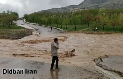 پل جهادگران خرم‌آباد زیر آب رفت/ احتمال طغیان رودخانه