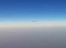 تعرض دو جنگنده آمریکایی به هواپیمای مسافربری +فیلم 