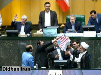 زیباکلام: تنها هنر ذوالنور، آتشزدن پرچم آمریکاست
