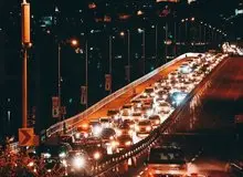 این شهر رتبه اول ترافیک دنیا را دارد/ گذراندن سالانه ۱۰۵ ساعت در ترافیک
