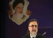 مصطفی تاجزاده: نامزد شده‌ام تا رویای آزادی و عدالت را زنده نگه دارم/ مخالف «حجاب اجباری» هستم/ نه از حاکمیت می‌ترسیم و نه در دامن خشونت می‌غلتیم/ انتخابات میراث انقلاب مشروطه است
