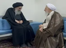 عکس| دیدار آیت‌الله جوادی آملی با آیت‌الله سیستانی در نجف
