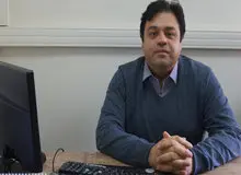 با چه علائمی بعد از تزریق واکسن به مراکز درمانی مراجعه کنیم؟/ دکتر ناجی: با تزریق واکسن، کسی مصونیت ۱۰۰ در صدی مقابل بیماری کووید۱۹ پیدا نمی کند

