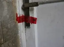 رفتار نژادپرستانه یک مغازه در نظرآباد را پلمب کرد