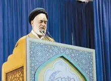 امام جمعه اصفهان: شعارهایی که مردم آمریکا علیه ترامپ می دهند یادآور شعارهایی مردم ایران علیه شاه است