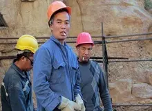 چند نکته درباره شرایط کارگران چینی/ یغمایی: چینی‌ها عادت ندارند که با سرویس به محل کار خود بروند/ افراد چینی در زمان کار کردن، فقط کار می‌کنند