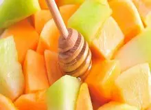 خوردن خربزه با عسل باعث مرگ آنی می‌شود؟