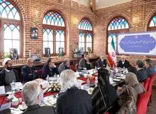 عارف: نباید هنر را امنیتی کرد