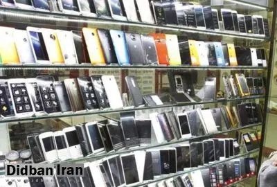 گزارش میدانی از بازار موبایل تهران: فروشندگان گوشی‌های انبارشده را به بازار آوردند
