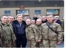 روس‌ها سر سربازان زن اوکراینی را تراشیدند
