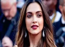 بازیگر زن مشهور سینمای بالیوود از کاپ فینال جام جهانی در قطر رونمایی می‌کند